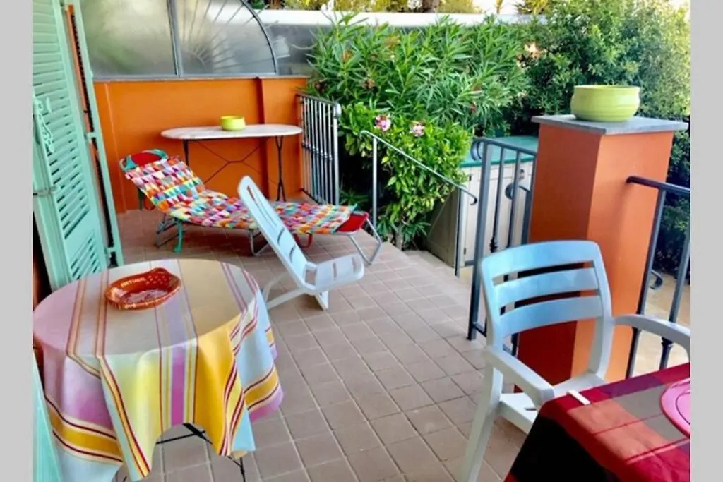 T2 45m Front de Mer Climatisation Jacuzzi Menton 0*,